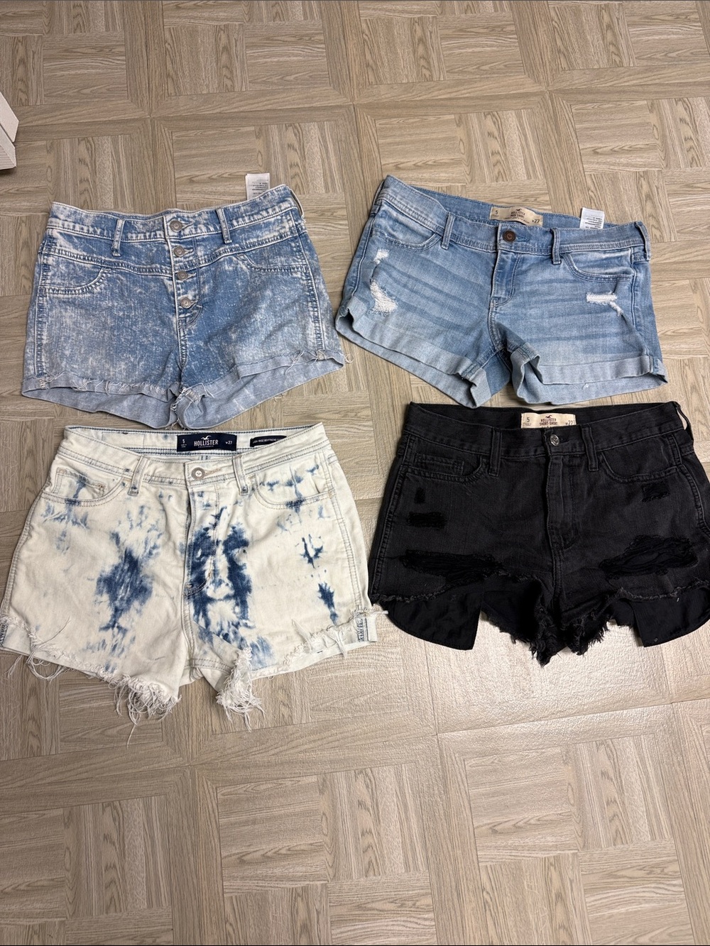 Hollister denim shorts size 5/27